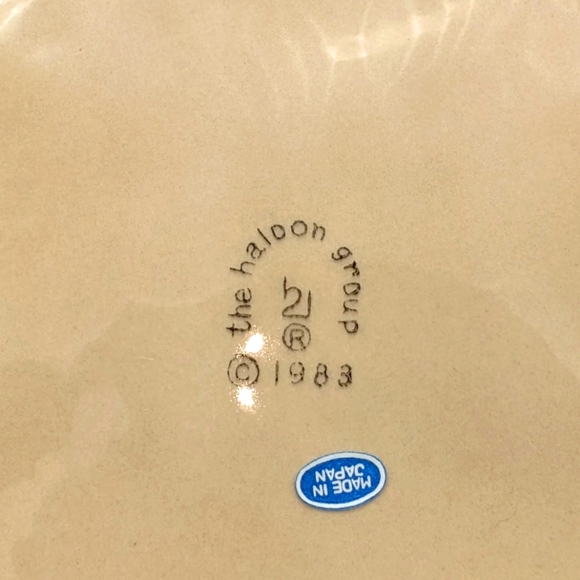 Vintage (1983) The Haldon Group Parade of Bunnies 9" Salad Plates - Picture 4 of 5